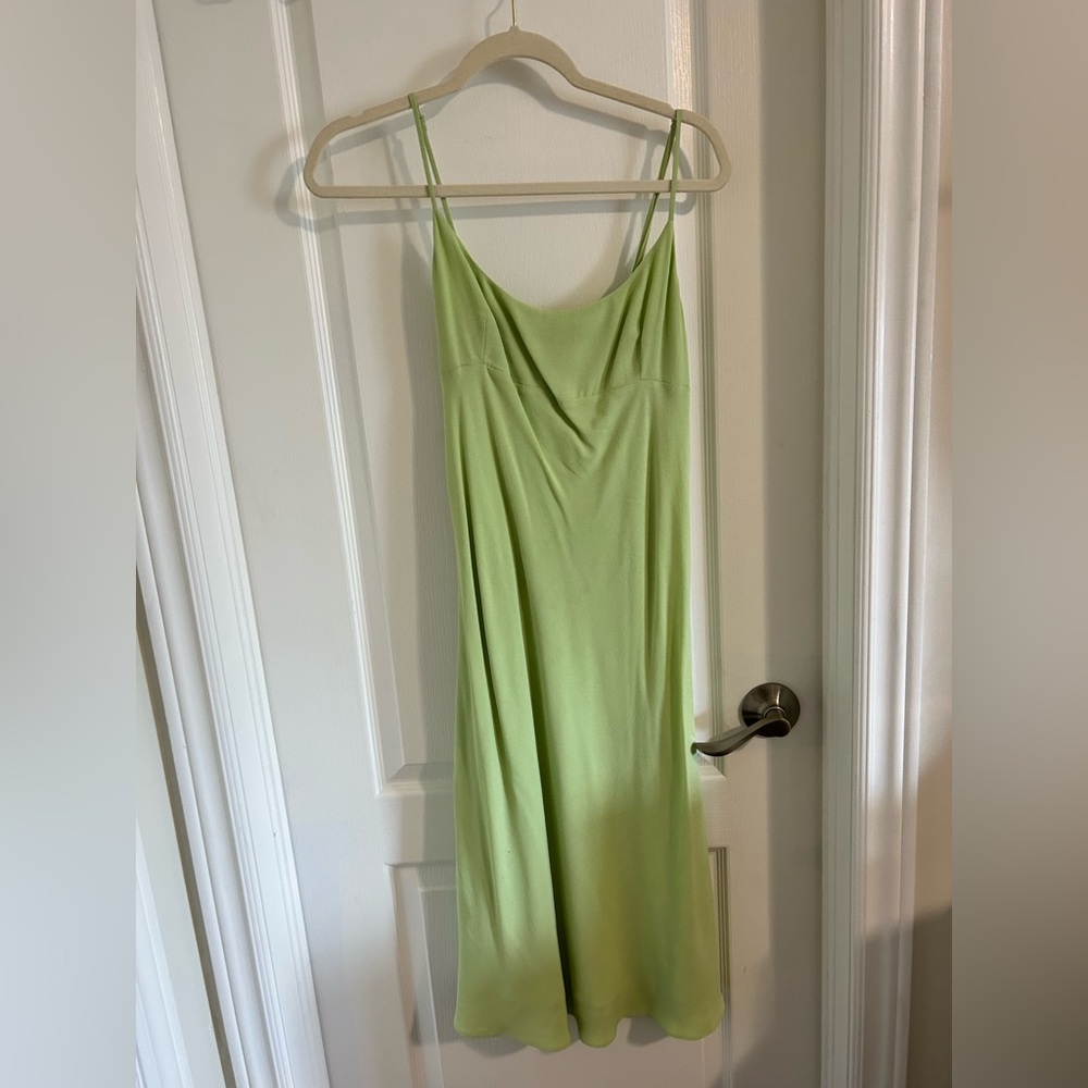 Aritzia Sundeh Dress